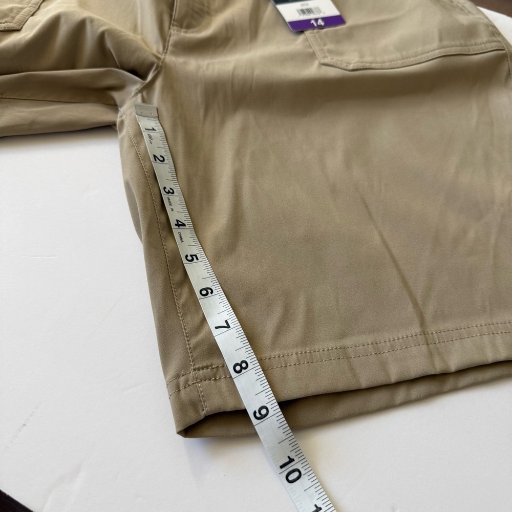 Eddie Bauer Khaki Rolled Hem Bermuda Shorts Size 14 Outdoor Travel Casual - Picture 5 of 9
